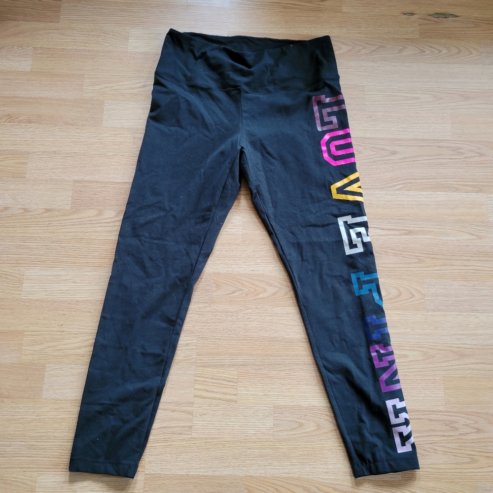 Black VS PINK leggings